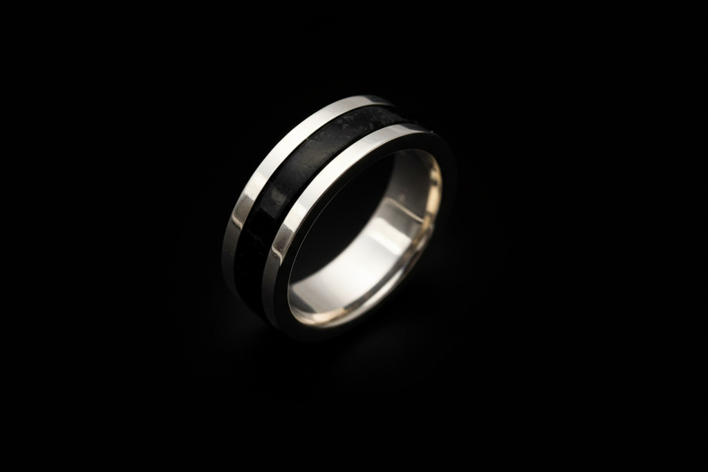 Eclipse ring detail